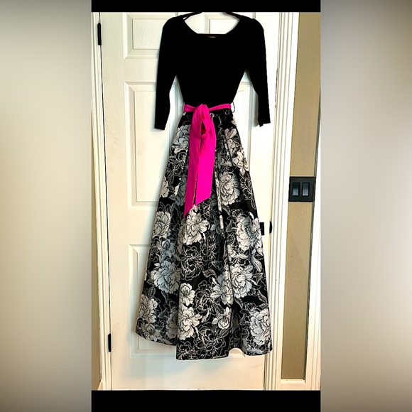 Eliza J Women's Evening Gown size 8 - Picture 1 of 6